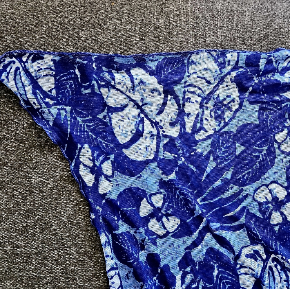 Blue & White Sarong